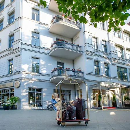 Szálloda Louisa's Place 5*