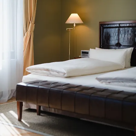 Louisa's Place 5*