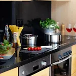 Louisa's Place Отель