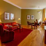 Отель Louisa's Place