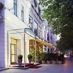 Отель Louisa's Place