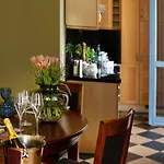 Отель Louisa's Place Берлин