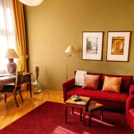 Louisa's Place 5*
