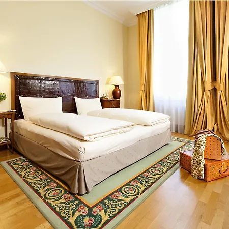 Ξενοδοχείο Louisa's Place