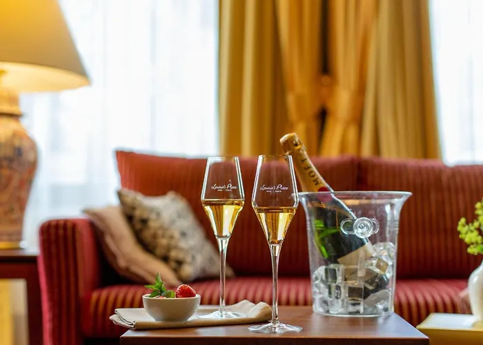 Louisa's Place Hotell 5*