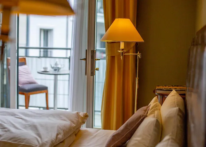 Louisa's Place Hotel