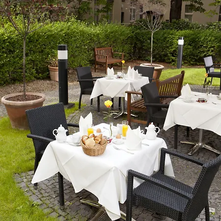 Louisa's Place 5*