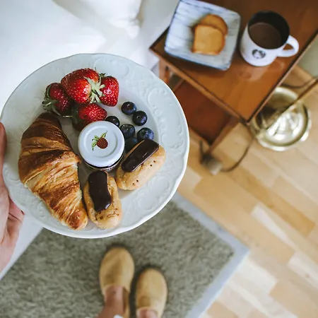 Hotel Louisa's Place