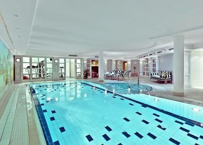 Otel Louisa's Place 5*