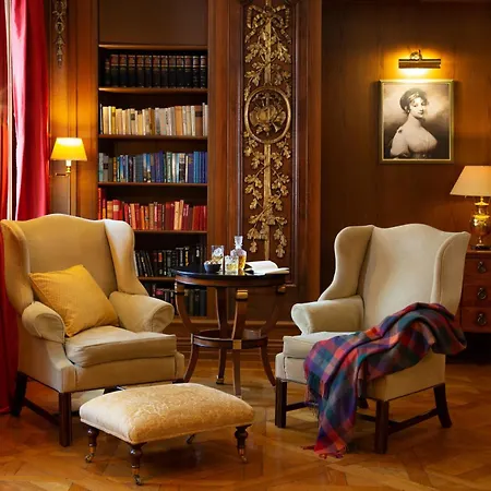 Louisa's Place Hotel